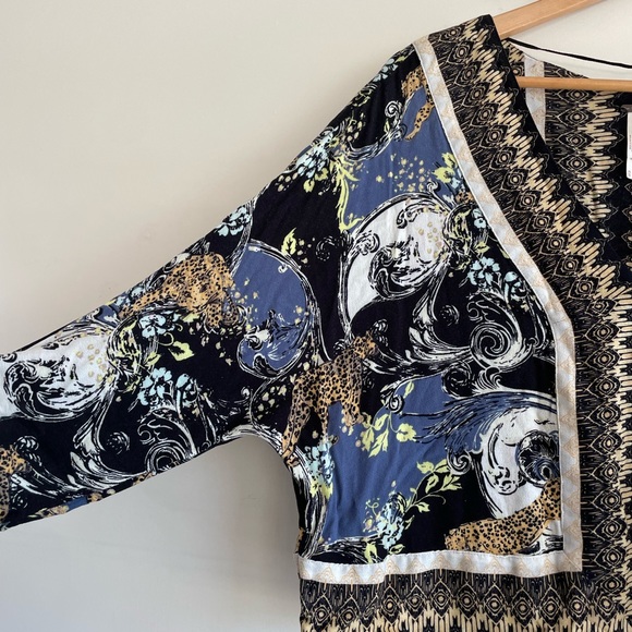 Free People catch me if you can cheetah boho long sleeve v neck size XS - Picture 3 of 9